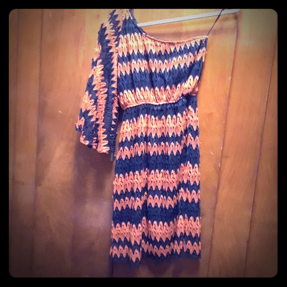 Judith March Orange Navy Chevron One Sleeved Dress